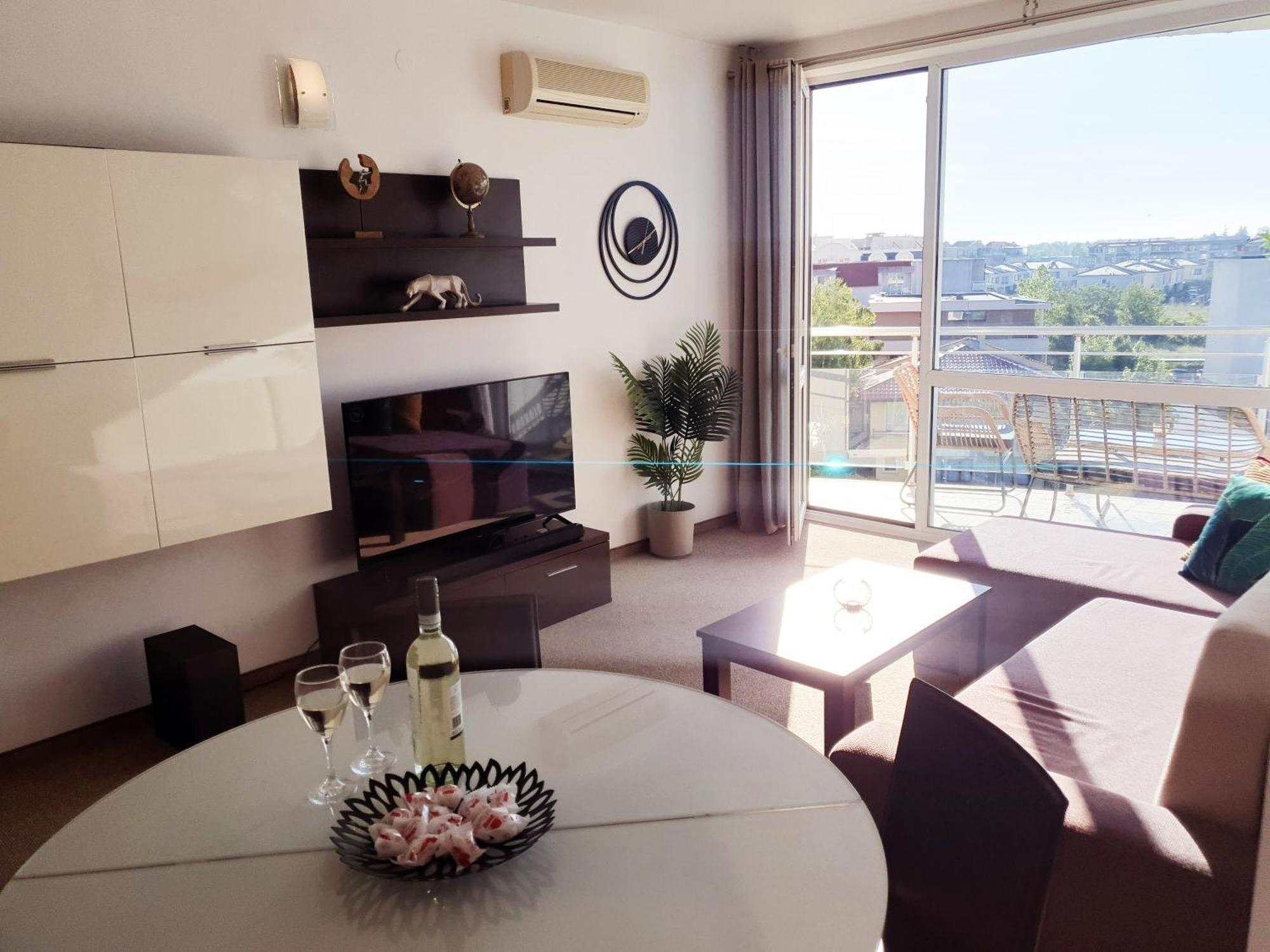 Elena'S Lux Aparthotel - Town & Sea View - Atlantis Spa Sarafovo Luaran gambar