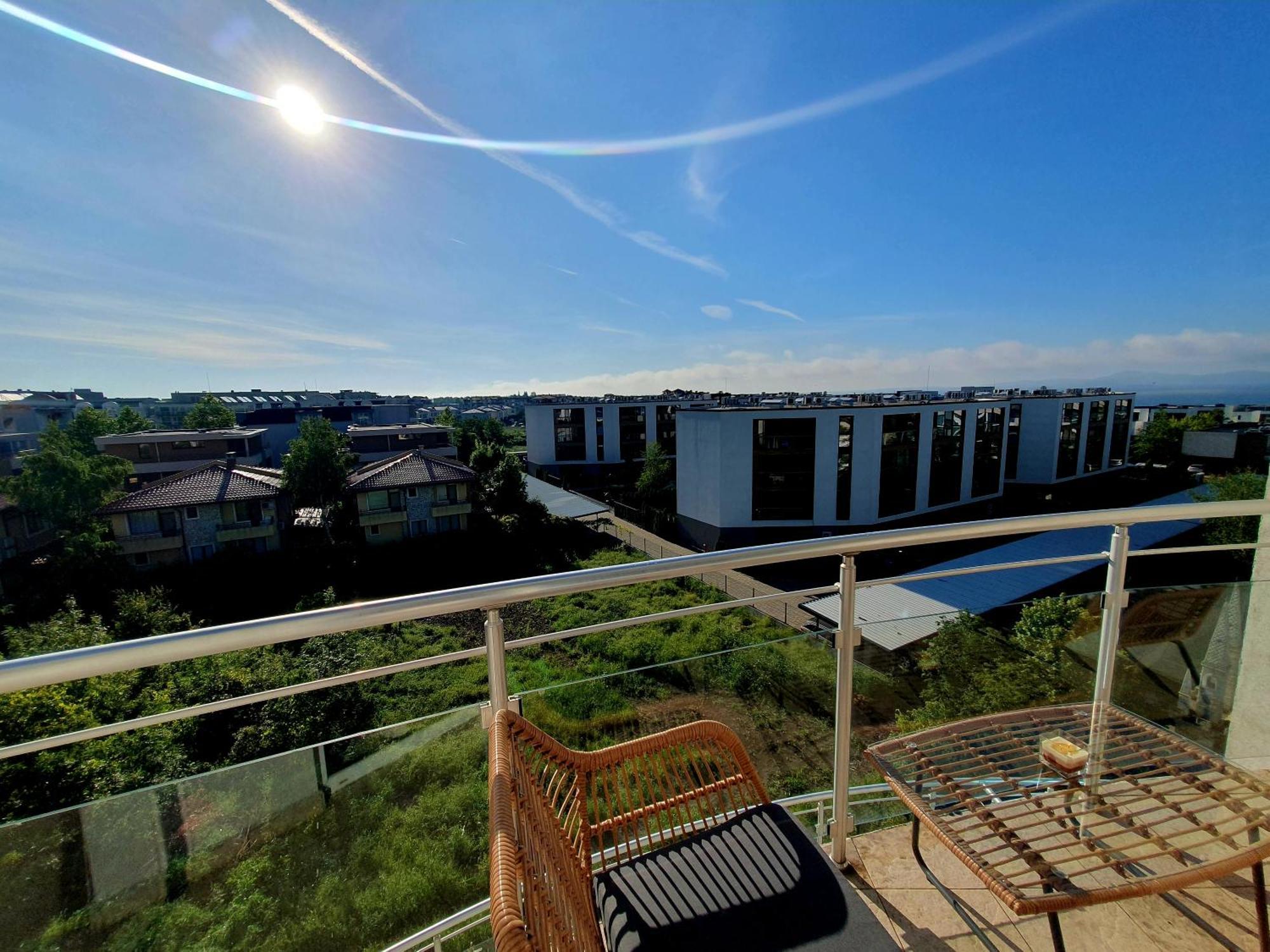 Elena'S Lux Aparthotel - Town & Sea View - Atlantis Spa Sarafovo Luaran gambar